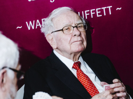 Buffett za dodatnih milijardu dolara prodao akcije BofA