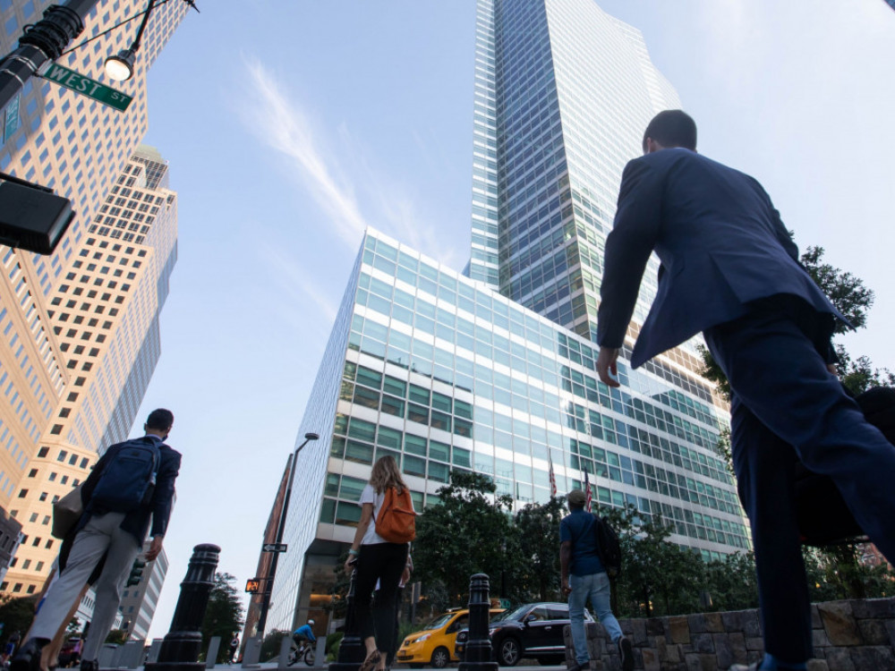 Zapošljavanje u SAD-u se povećalo, ali rast plata je usporen