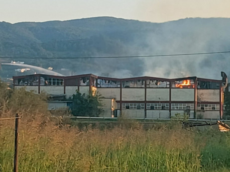 Novi požar u Celexu, protivpožarnim sistemom spriječeno širenje
