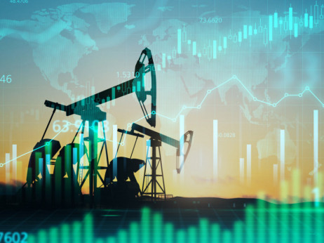 Nafta blago pala nakon najvišeg skoka u posljednjih šest mjeseci