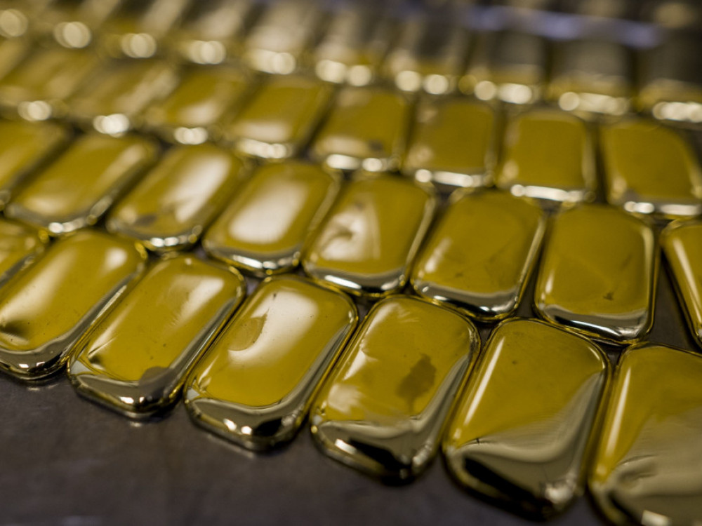 Zlato raste kako napad na Izrael jača status metala kao utočišta