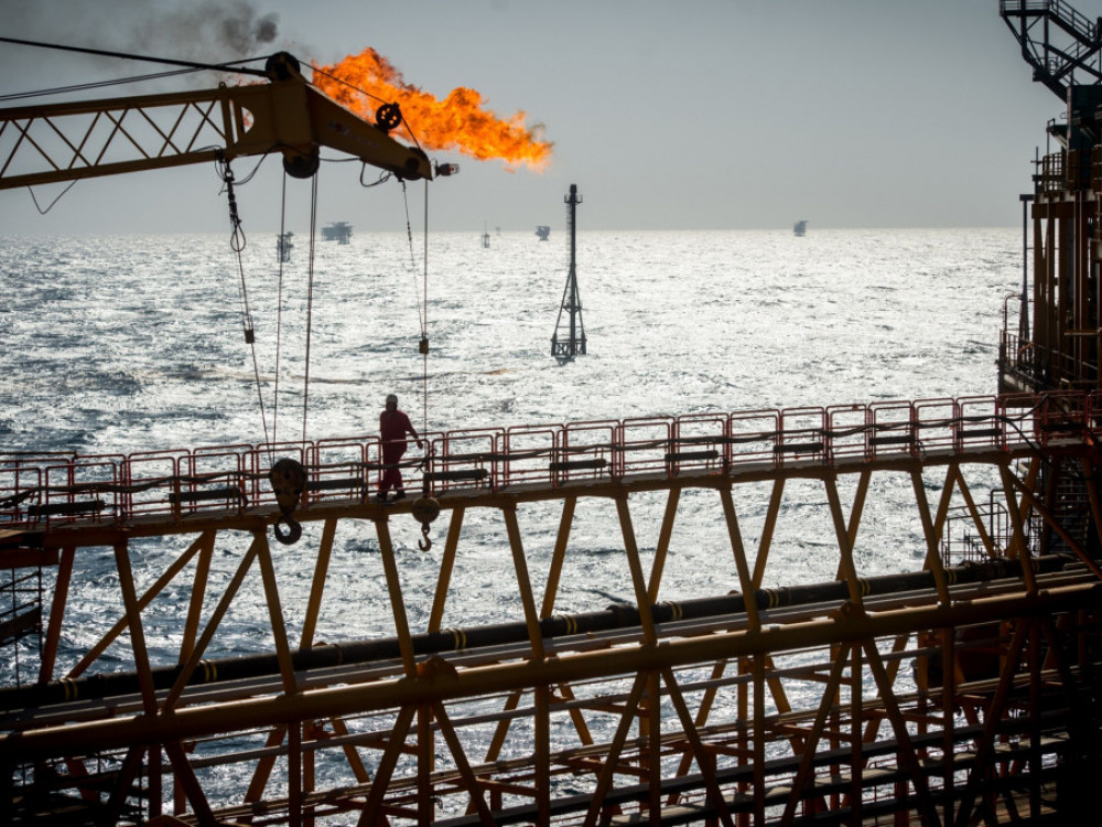 Cijene nafte padaju uz smirivanje krize i ublažavanje ograničenja