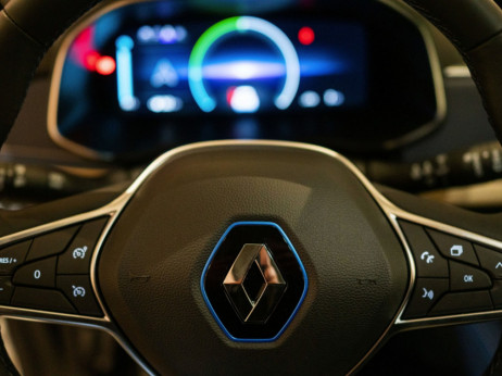Renault će se u Evropi takmičiti s Teslom pomoću nove EV jedinice