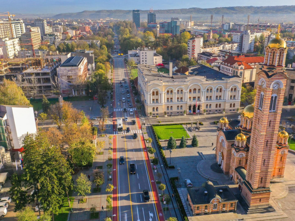 Najveće plate u RS imaju zaposleni u finansijama i osiguranju