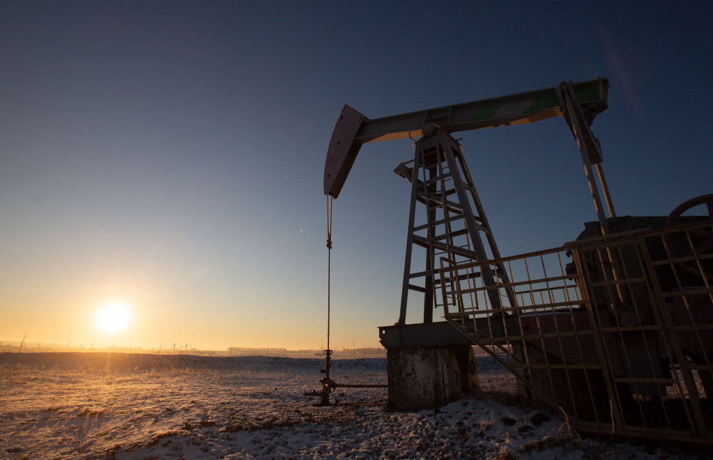 Nafta nastavlja padati dok tržišta očekuje sastanak OPEC+