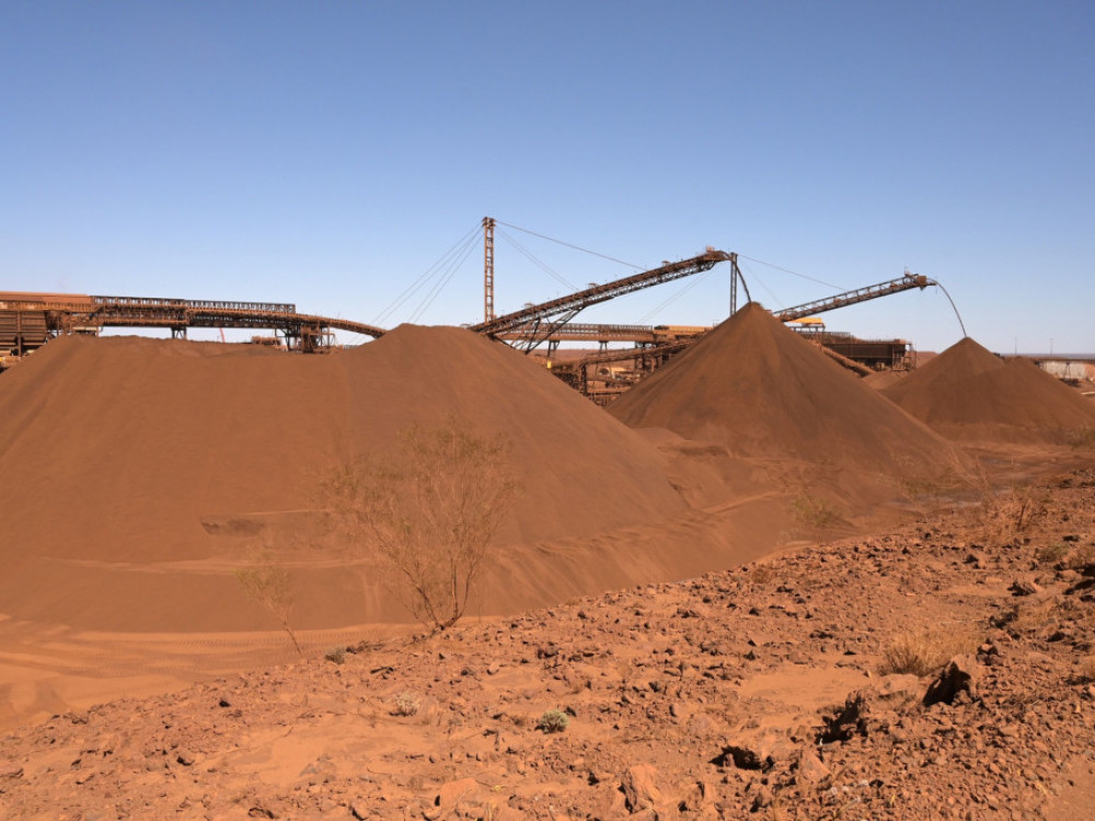 Željezna ruda naglo raste, prešla 140 dolara