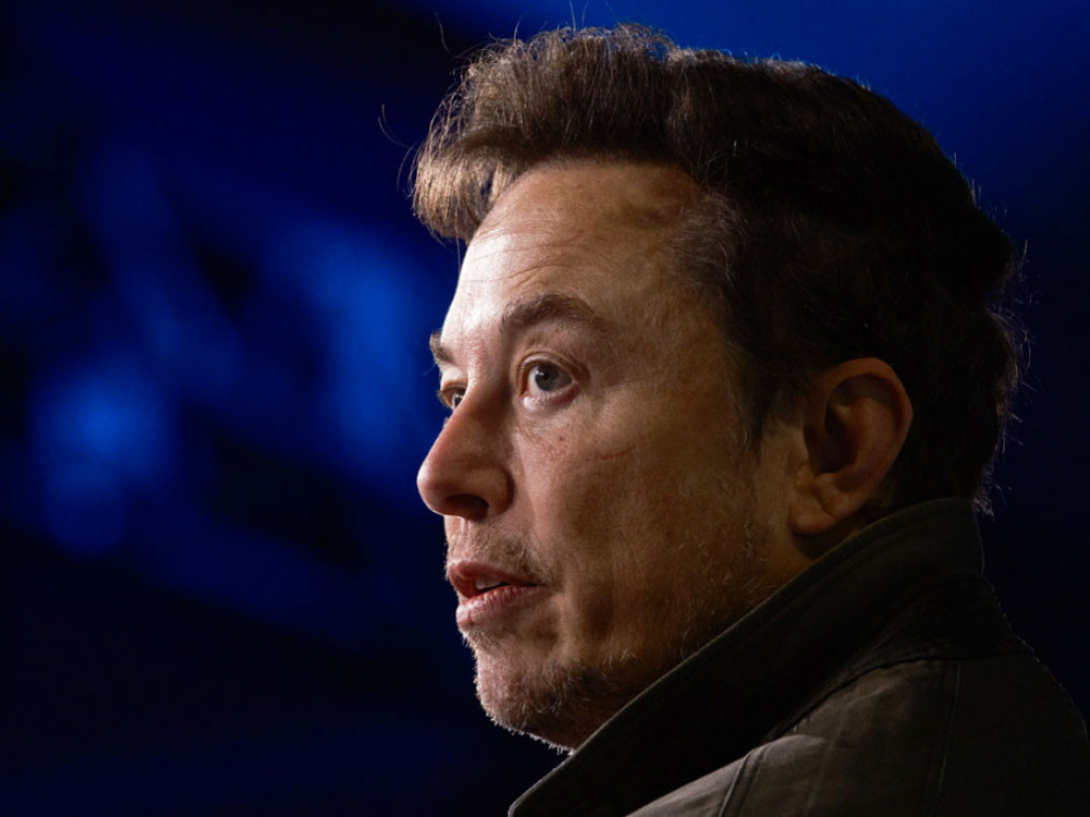Musk želi veći udio da bi razvijao Teslu kao lidera u AI-ju i robotici