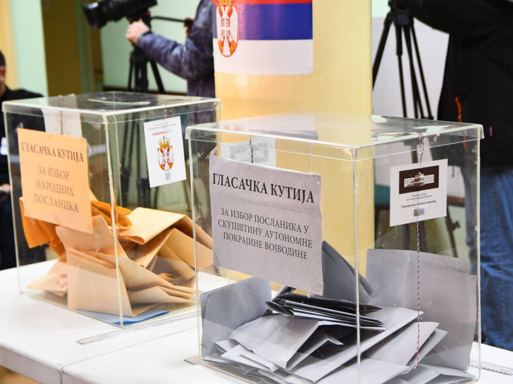 Zatvorena birališta u Srbiji, preliminarni rezultati tek sutra