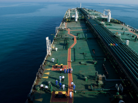 Nafta raste dok napadi na Crvenom moru izazivaju paniku među brodarima