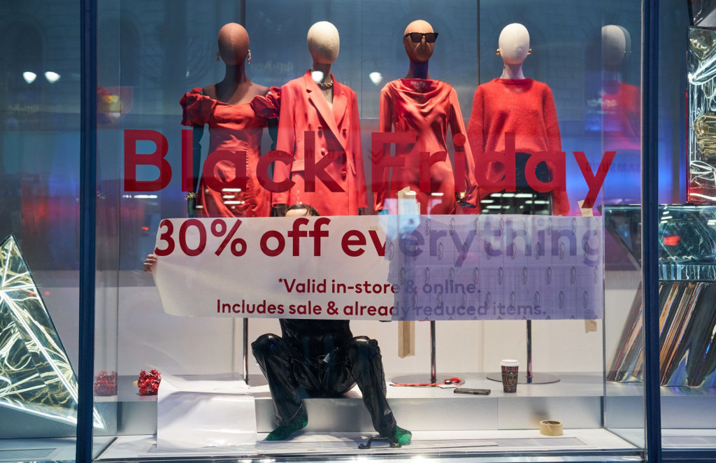 Black Friday: Praznik kupovine ili crna rupa u budžetu, pazite se obmana