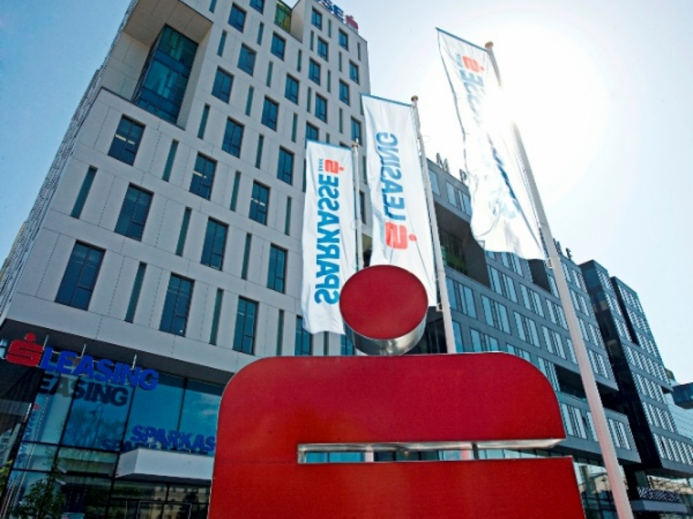 5 vijesti: Rast dobiti UNIS Ginexa i Sparkasse Bank
