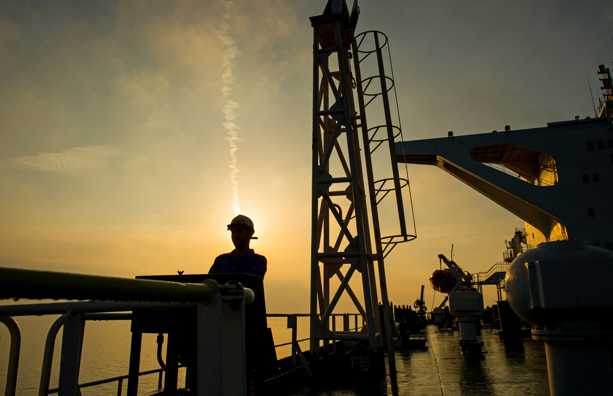 Nafta pada nakon sedmičnog gubitka, trgovci fokusirani na Bliski istok