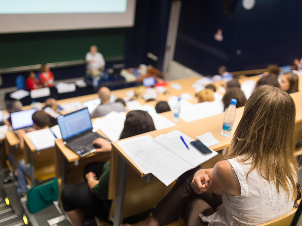 Koliko košta studiranje u Sloveniji?