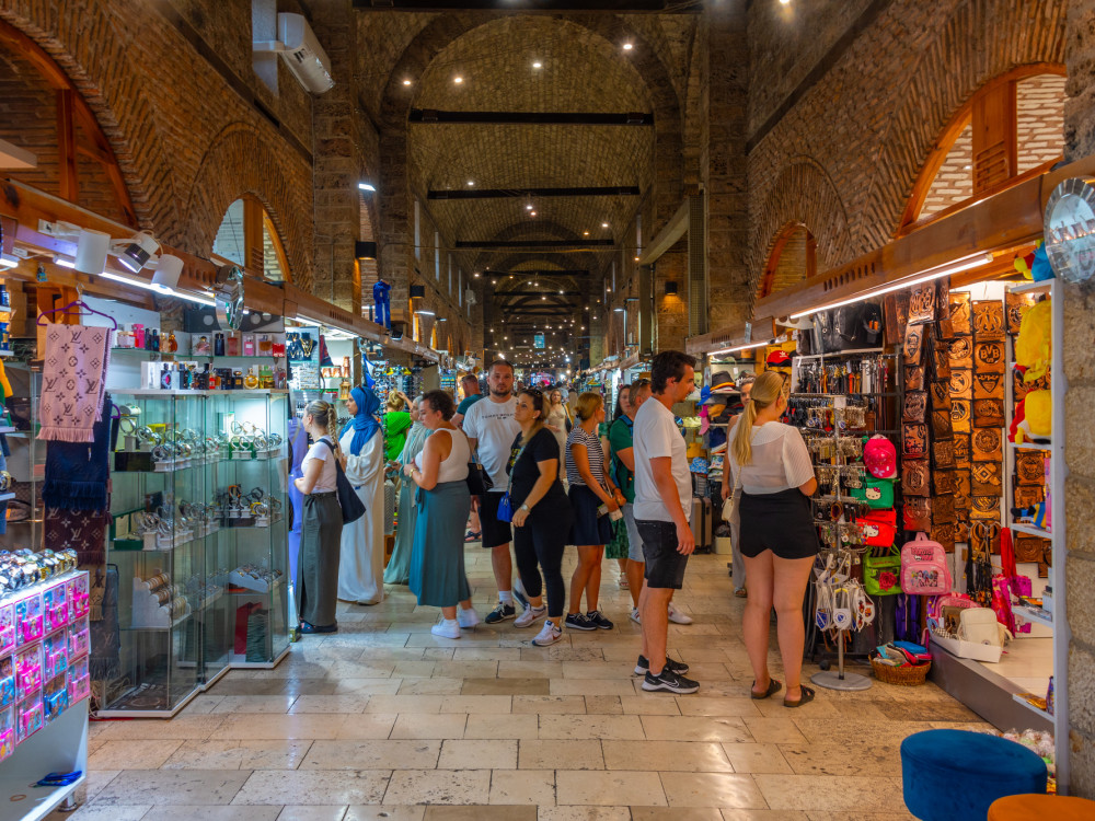 5 stvari: Rastu plate i broj zaposlenih, Sarajevo ide ka novim turističkim rekordima