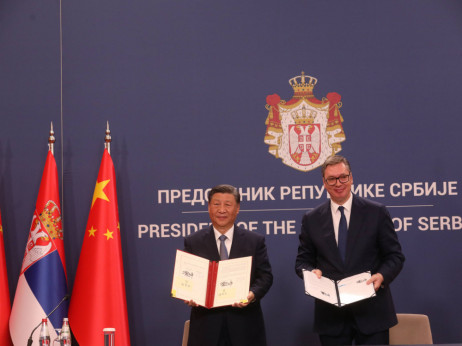 Srbija i Kina potpisale 28 dokumenata i najavile leteće taksije do 2027.