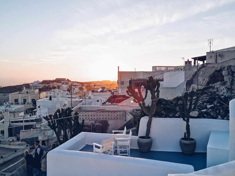 Pet mjesta koja možete posjetiti na Santoriniju, a da ne potrošite bogatstvo