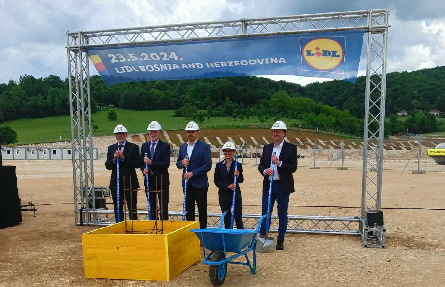 Pet stvari za početak dana: Planovi Lidla i Burger Kinga u BiH i penzionisanje fudbalera