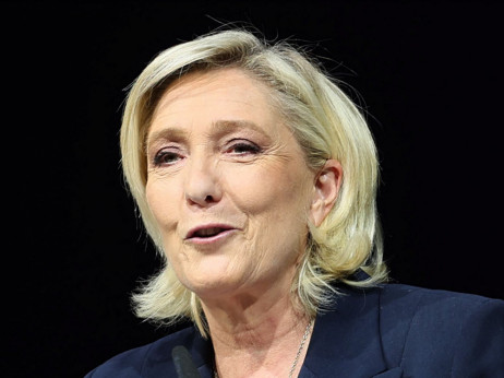 Nacionalno okupljanje Marine Le Pen: Taktike i izbori za Francusku