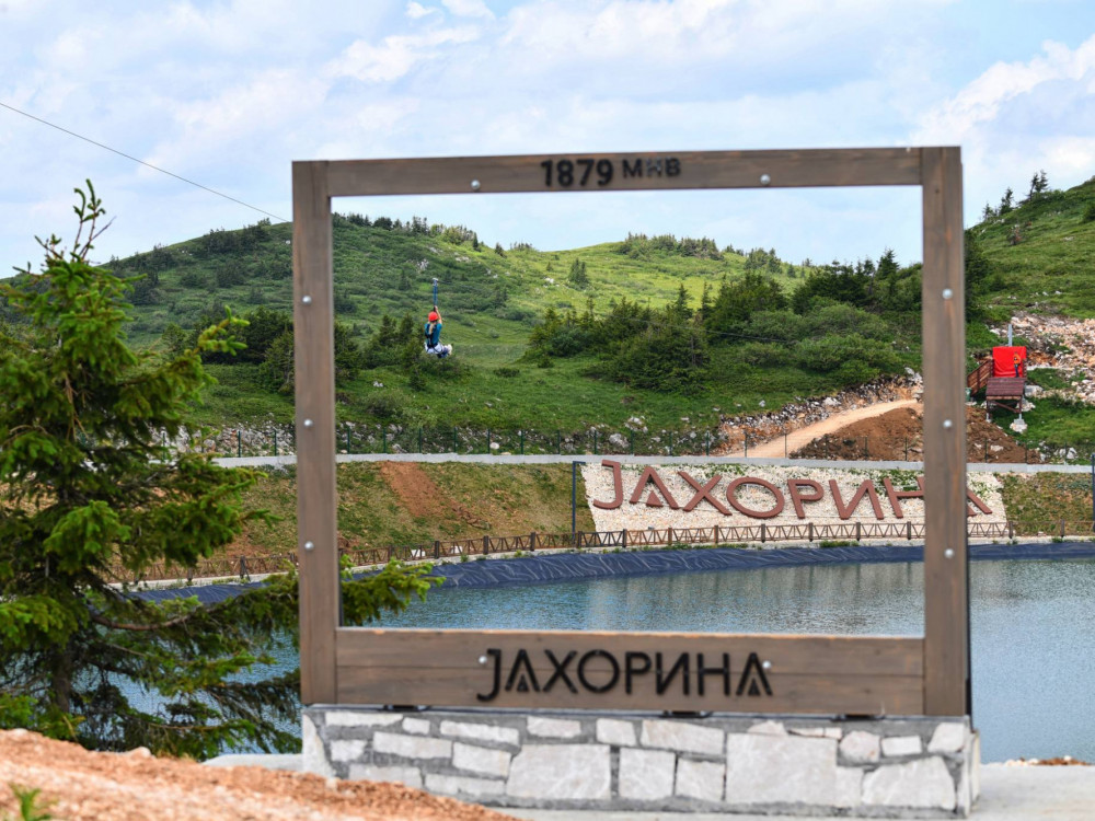 Prekinuta emisija akcija OC Jahorina do nove odluke KHOV