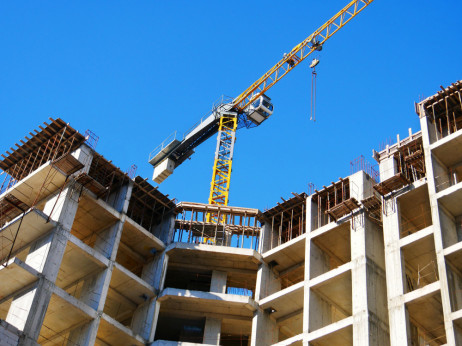 Broj predviđenih stanova za gradnju pao za 54 posto