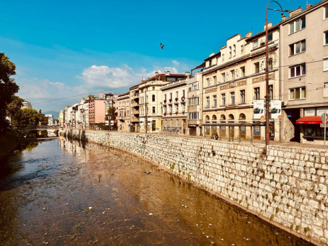 KS nema kreditni rejting, Budžet pod pritiskom manjka prihoda