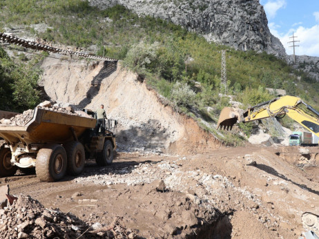 Željeznice FBiH dnevno gube 280.000 KM, šta kaže premijer, a šta ekonomisti