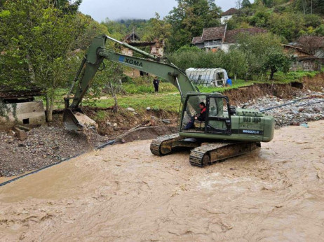 Poplave i šteta po privredu: Komora skuplja podatke, tužioci istražuju kamenolom