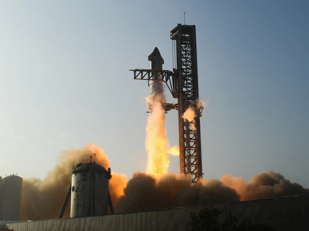 SpaceX ispisao novo poglavlje u istoriji letova u svemir