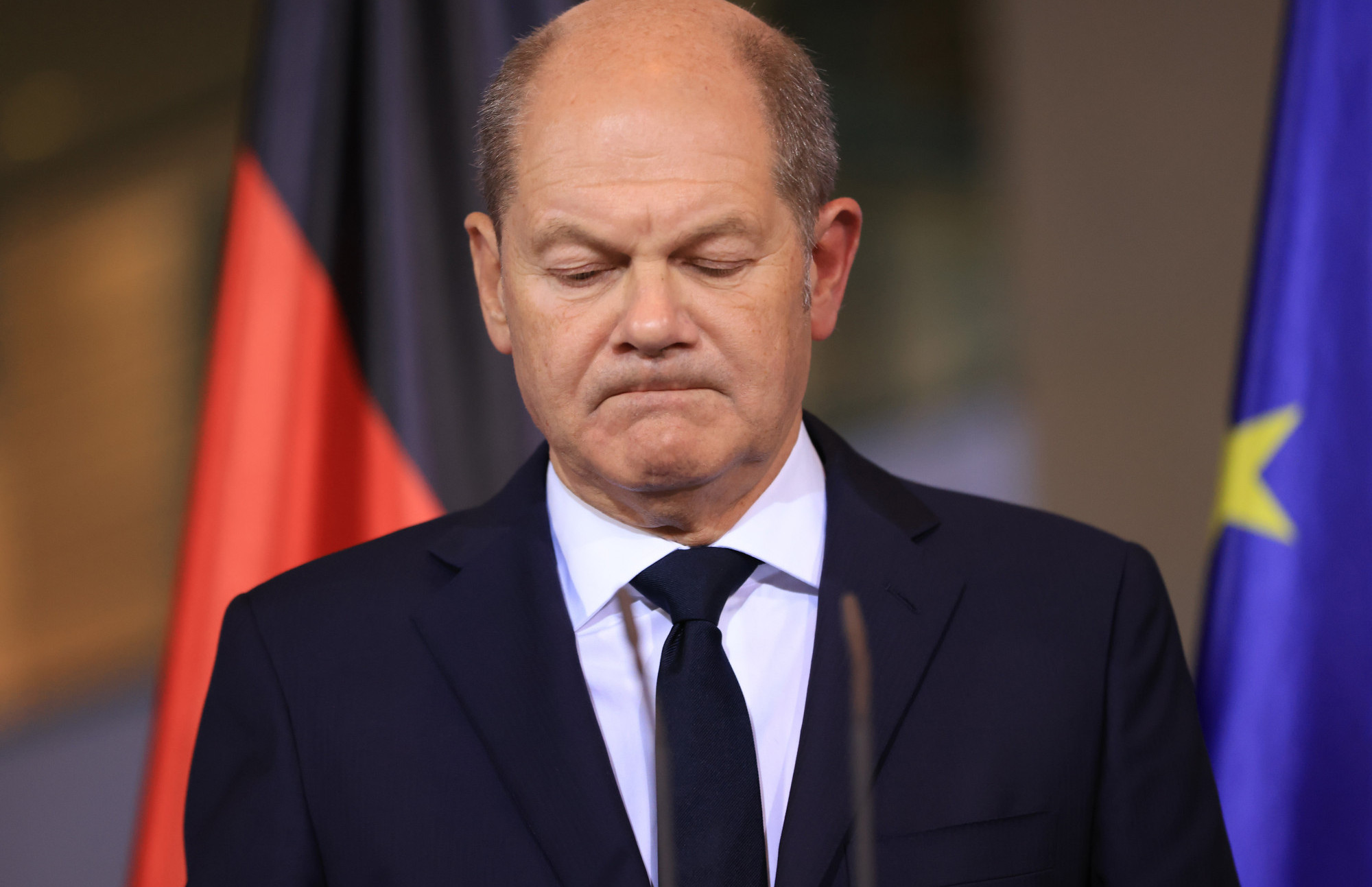 Raspala se njemačka vlada, Scholz najavio glasanje o povjerenju