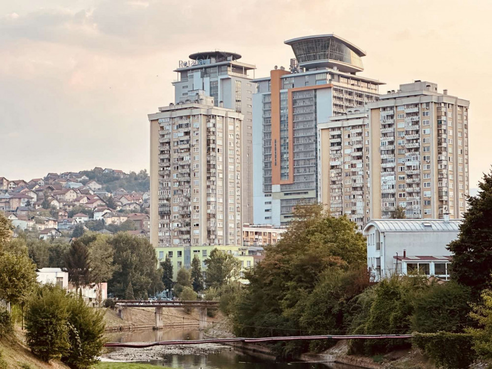 Izračunali smo koliko košta američki san u BiH – Pet stvari za danas