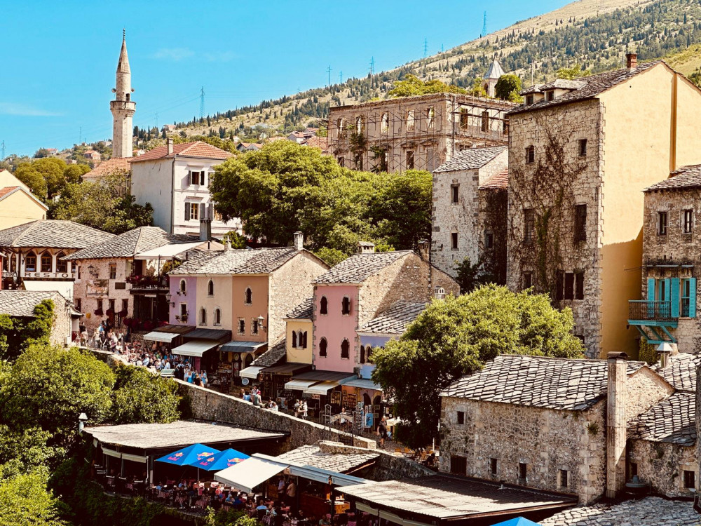 Deset restorana koje morate posjetiti u Mostaru