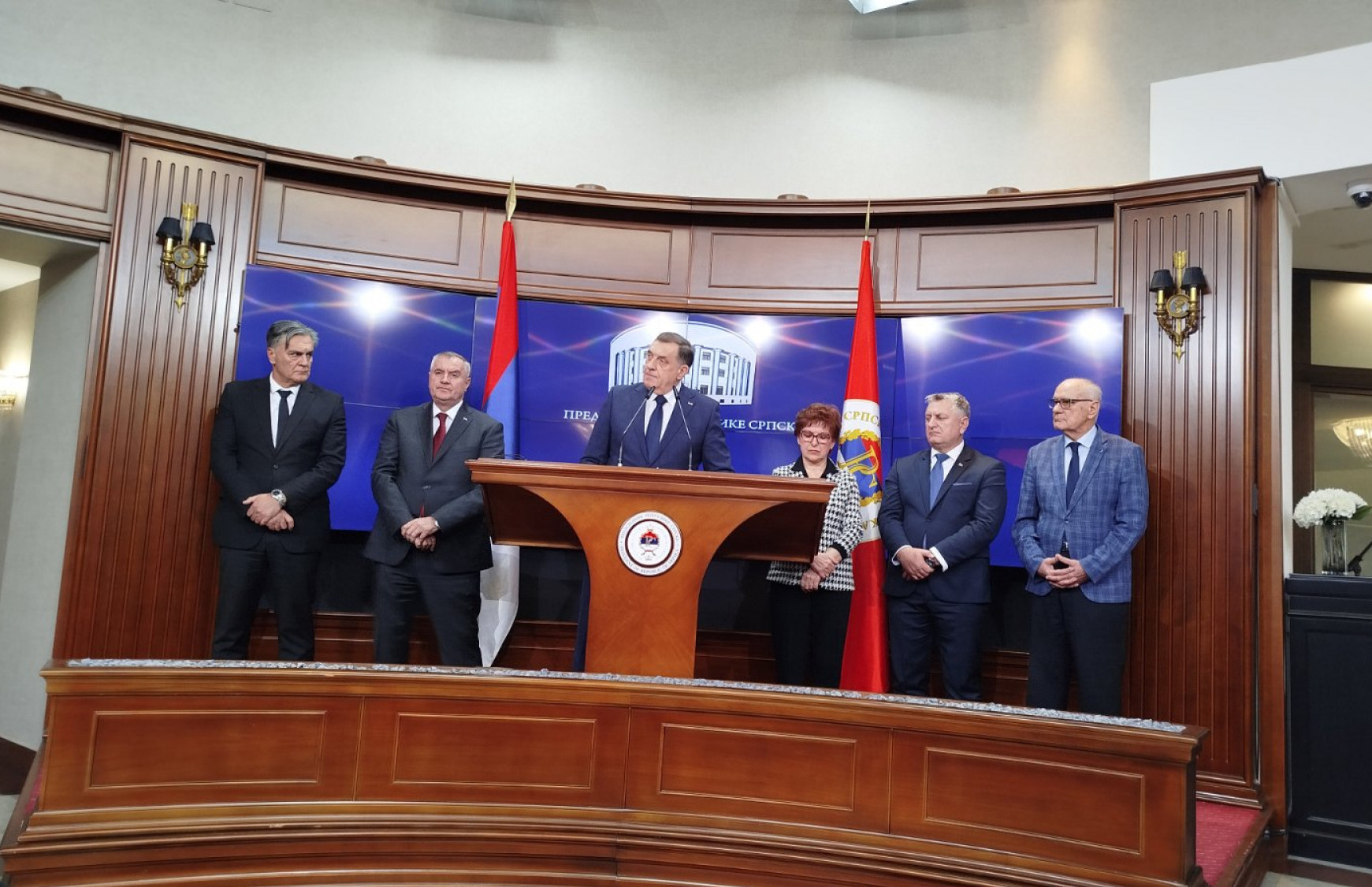 Minimalac u RS do 1.300 KM, od aprila veće plate i budžetskim korisnicima