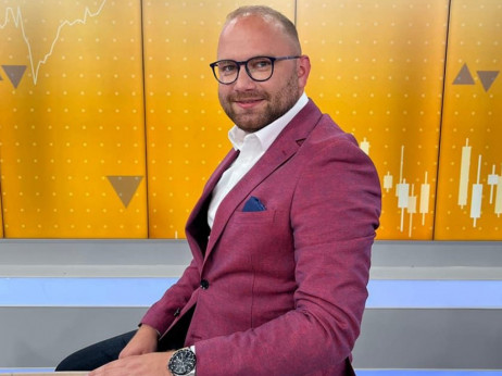 Blažekovićev tjedni presjek - Dalekovod na valu elektrifikacije, a AI ušao u hrvatske kompanije