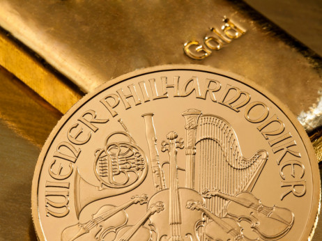 Top 5 novic za začetek dneva: Modularne hiše, zlatniki in 150 dolarjev za nafto