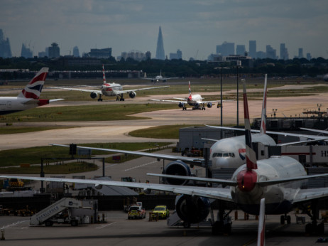 Aerodrom Heathrow u Londonu zatvoren zbog požara