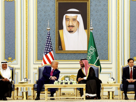 Trump kaže da će Saudijci investirati bilion dolara u SAD