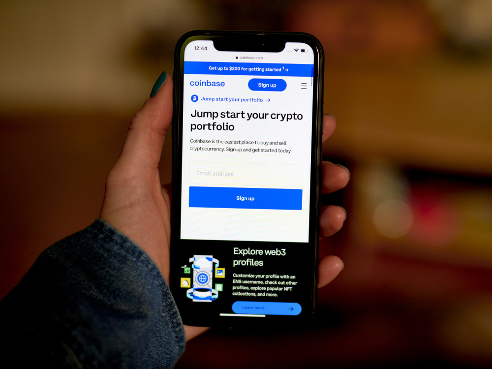 Uposlenik kompanije Coinbaseu otkrio podatke hakeru