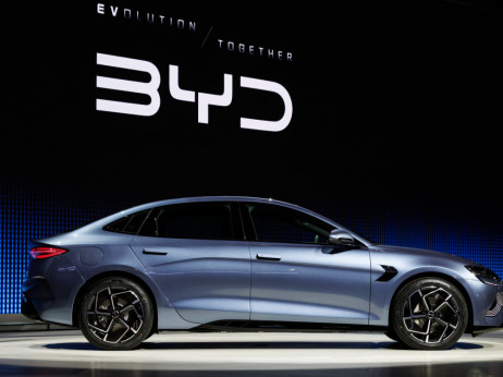 BYD jednim potezom srušio cijenu dionice za 30 posto