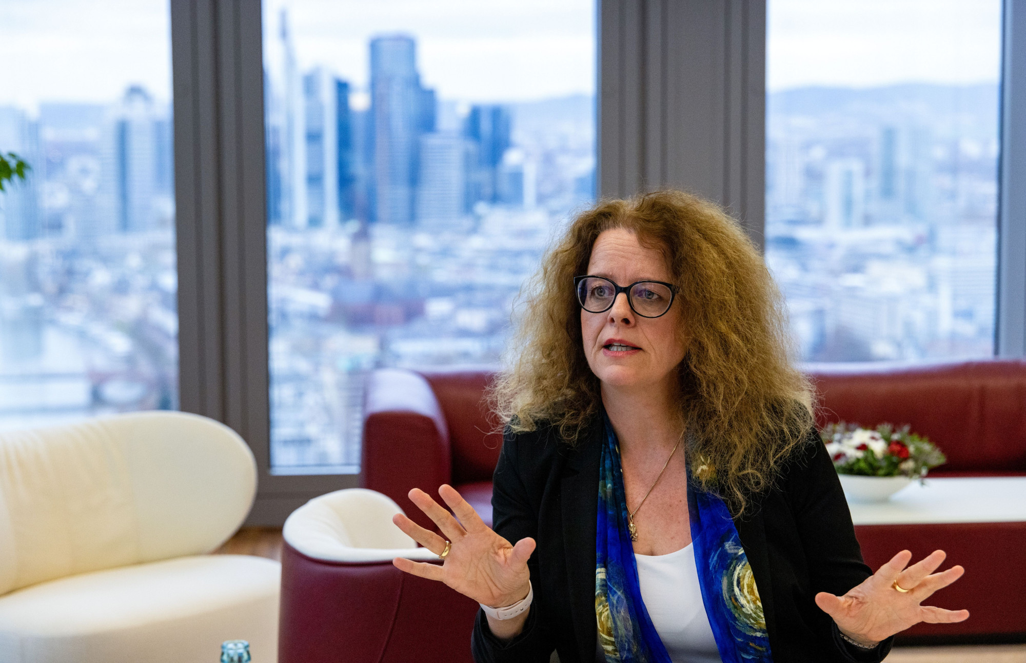 Schnabel: Sada je pravi trenutak za jačanje uloge evra