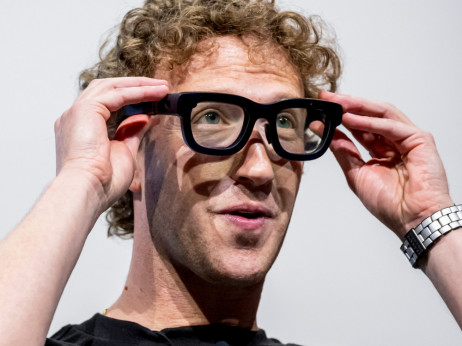 Zuckerberg vs. Altman: Kako je AI tržište ukralo taktiku nogometnih supertransfera