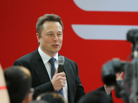 Prije objave rezultata: Hoće li Musk spasiti Teslu spavajući u uredu