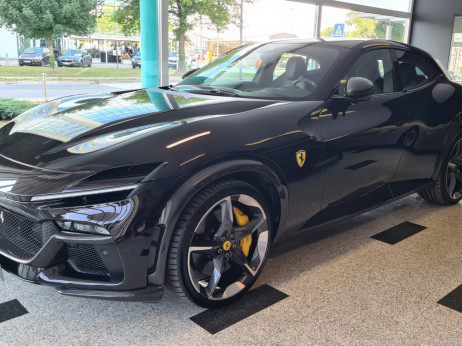 Ovo su detalji najposebnijeg Ferrarija ikad – pogledajte što skriva Purosangue