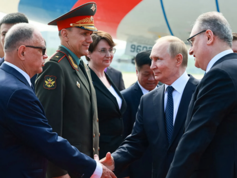 Putin sleteo u Kinu gdje počinje samit