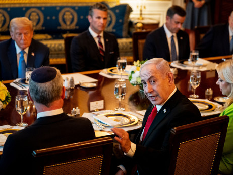 Израел се согласува на директни разговори со Либан