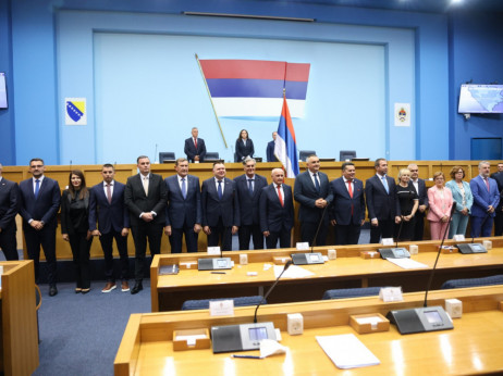 Skupštinska većina u NSRS izglasala 'novu Vladu RS'