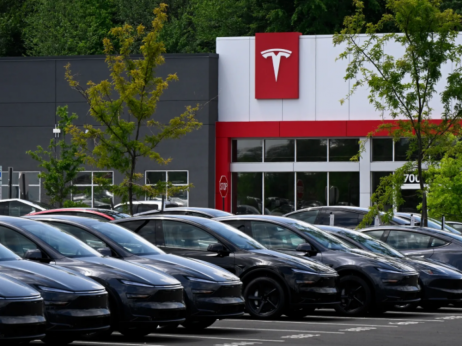 Bitka za robotaksi budućnost: Tesla, Waymo ili Zoox