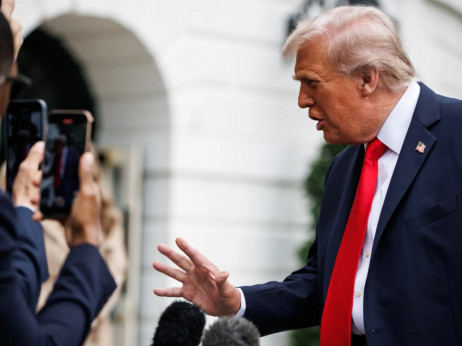 Obračun u SAD-u: Trump zatvara Vladu, demokrate kontriraju, tržišta u neizvjesnosti