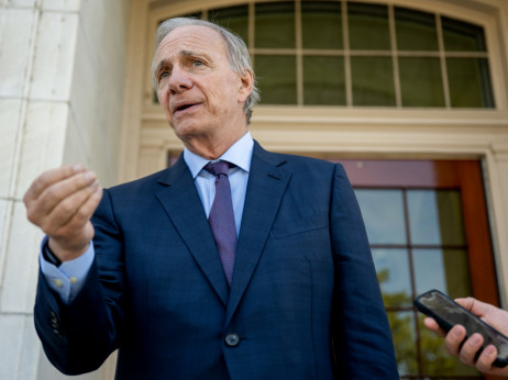 Dalio: Prodajte obveznice, kupujte zlato i bitcoin