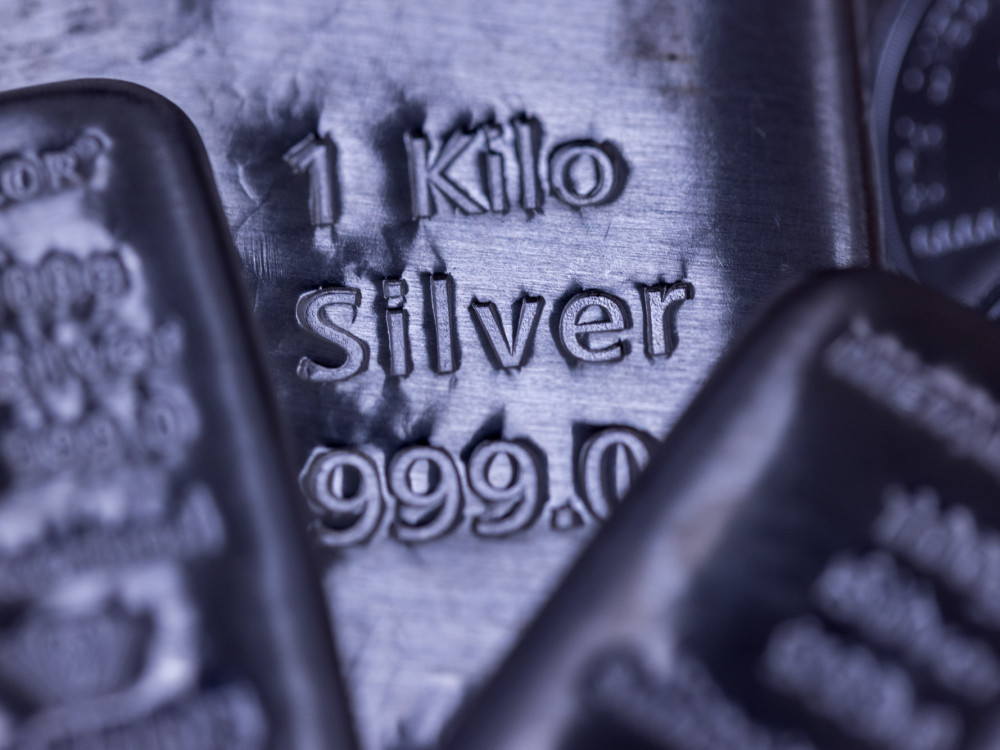 Rast cijena srebra stvara poteškoće industriji koja ga najviše koristi