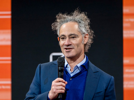 Kako Alex Karp iz Palantira preuzima poteze iz Muskovog priručnika